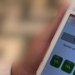 Restaurants : le pourboire suggéré ne plaît pas à tous les consommateurs
Certains restaurateurs ont adopté le système du pourboire suggéré. Au moment de payer par carte bancaire, la machine propose un montant. Certains clients se sentent alors forcés.