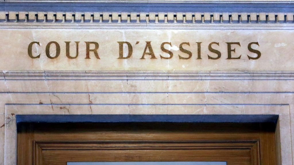 Double assassinat de l'aéroport de Bastia : seize personnes seront jugées du 6 mai au 5 juillet
Le 5 décembre 2017, deux figures du grand banditisme avaient été tués par balles à l'aéroport de Bastia.