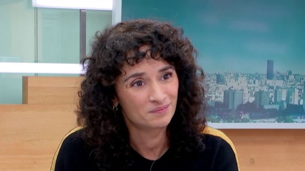 Littérature : avec "Kadour", Rachida Brakni veut rendre hommage "à tous ces hommes qui ont quitté un pays pour une vie meilleure"
L'actrice Rachida Brakni publie son premier livre, "Kadour", qui est un hommage à son père, un Algérien venu en France à 18 ans. Elle est l'invitée du 12/13 info, jeudi 4 avril.