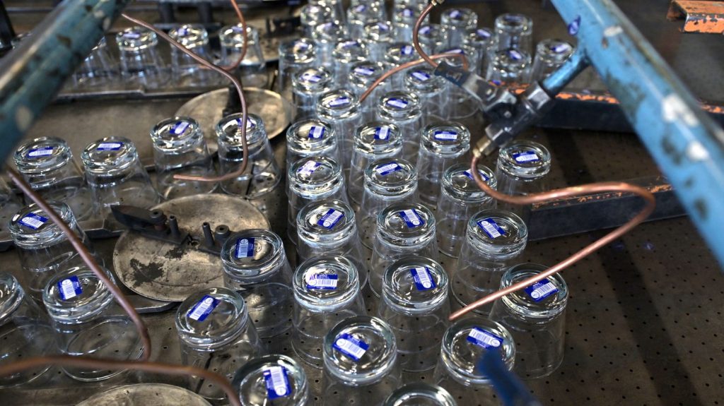 L'entreprise de verrerie française Duralex est placée en redressement judiciaire
En difficulté, la société New Duralex International avait sollicité l'ouverture de cette procédure pour espérer sauver son usine dans le Loiret qui emploie 230 salariés.