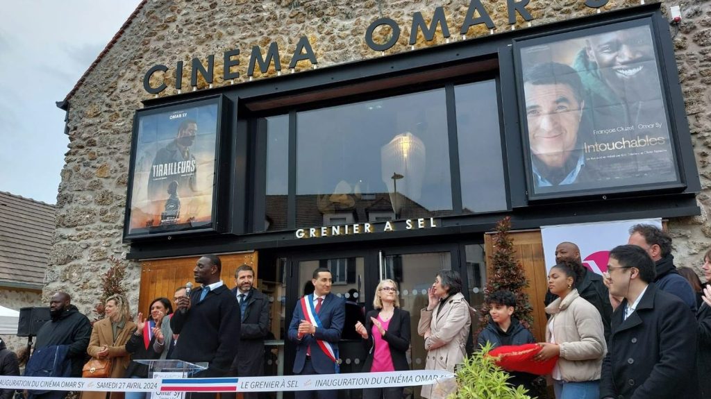 Podcast
Un cinéma "Omar Sy", moins de prison pour certains trafiquants et des étudiants stressés : ça dit quoi ce 29 avril ?
Ce lundi 29 avril, un cinéma rebaptisé "Omar Sy" qui ne plaît pas à l'extrême droite, le ministre de la Justice propose des peines de prison plus courtes pour les trafiquants qui collaboreraient avec la police.