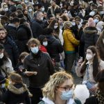 Nouveau coronavirus, virus grippal... Quels sont principaux risques sanitaires dans les cinq prochaines années en France ?
Au cours des prochaines années, les maladies susceptibles de menacer le plus gravement la santé humaine seront liées aux zoonoses, transmises de l'animal aux humains et inversement, prévient, mercredi, le Comité de veille et d'anticipation des risques sanitaires (Covars).