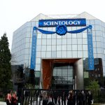 Arrivée de l'Église de scientologie en Seine-Saint-Denis : "Ils profitent de l'événement des Jeux olympiques qui va leur donner une visibilité", déplore une association
L'organisation inaugure samedi son nouveau centre de formation à Saint-Denis, près du Stade de France. Marie Drilhon, vice-présidente de l'UNADFI, appelle à la vigilance, à "ne pas s'arrêter à la vitrine".