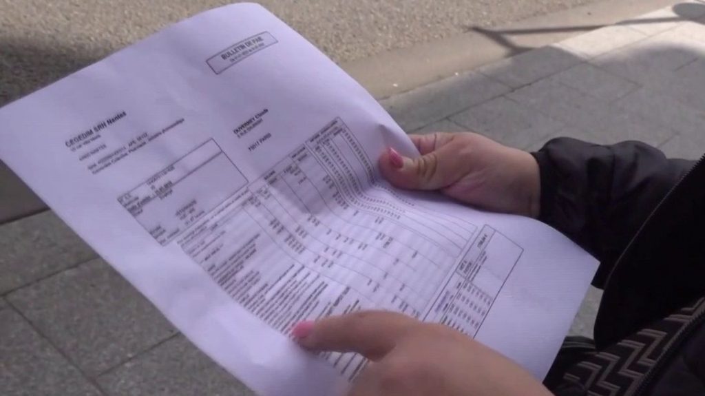 Emploi : des bulletins de paie bientôt simplifiés avec un projet de loi
Un projet de loi présenté en Conseil des ministres la semaine prochaine propose de simplifier les bulletins de paie, jugés trop complexes par beaucoup de Français.