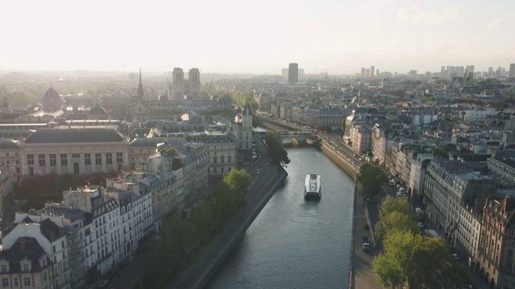 Santé : le syndrome de Paris, mythe ou réalité ?
Très répandu sur les réseaux sociaux, cette pathologie, souvent associée aux populations asiatiques, et qui traduirait un choc entre l'idéalisation faite par les touristes et la réalité de la capitale, serait en réalité très peu fondée.
