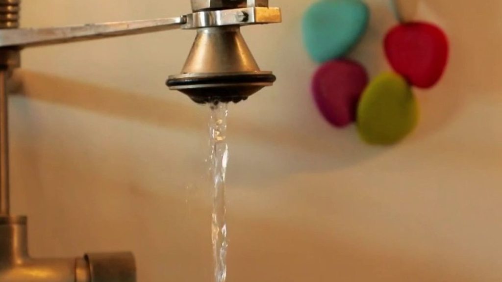 Toulouse : la ville met en place une tarification de l'eau
La ville de Toulouse va mettre en place une tarification de l'eau à partir du 1er juin et jusqu'au 31 octobre. Son prix va augmenter de 42%.