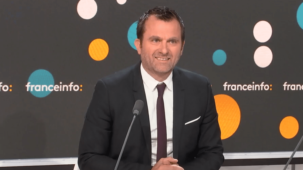 "Diverto" : "Plus l’offre sera pléthorique, plus il y aura besoin d’un magazine télé", estime le nouveau directeur, Thierry Masclot
Né il y a 15 mois, l’hebdomadaire, vendu avec les quotidiens régionaux, qui a remplacé "TV Magazine", est le plus lu de France, avec 3,1 millions d’exemplaires chaque semaine.