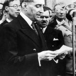 Salazar, un long crépuscule portugais
Aujourd’hui focus sur le Portugal : il y a 50 ans, le 25 avril 1974, la chanson interdite "Grandola, Vila Morena" (Grandola, ville brune) de José Alfonso, était diffusée sur les ondes, le signal pour le début de l’insurrection.