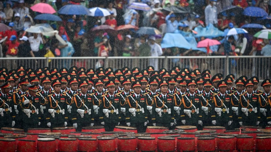 70 ans de la bataille de Diên Biên Phu : la présence de la France "souligne l'intérêt d'une mémoire qui commence seulement à être partagée" avec le Vietnam, selon le Souvenir français
Le président du Souvenir français, Serge Barcellini était invité, mardi, sur France Inter.
