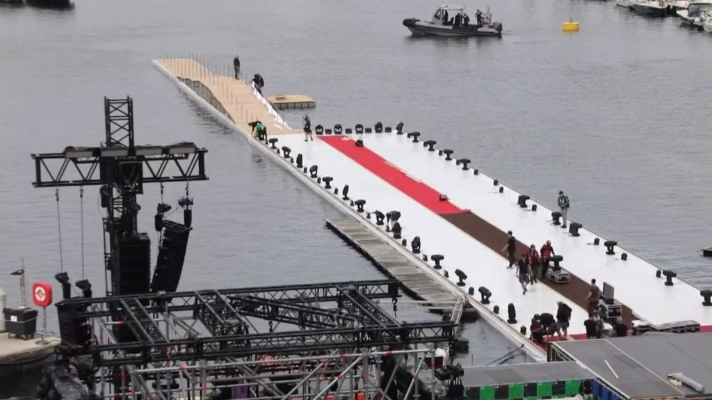 Paris 2024 : Marseille se prépare à deux jours de l’arrivée de la flamme olympique
Lundi 6 mai, l’heure est aux derniers préparatifs à Marseille. Dans 48 heures, la flamme olympique arrivera dans la cité phocéenne.