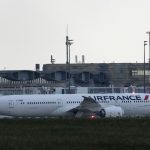 Aéronautique : la série noire continue pour Boeing
Deux nouveaux incidents en une semaine. C'est au tour d’Air France-KLM d’être touchée par les avaries techniques qui frappent les appareils du constructeur aéronautique américain.