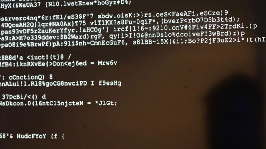 Nouvelle-Calédonie : une cyberattaque inédite contre l'archipel
Mercredi 22 mai, la Nouvelle-Calédonie a été victime d'un piratage surnommé "déni de service", visant à saturer le réseau d'informations. Tout est finalement rentré dans l'ordre en quelques heures.