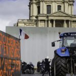 Projet de loi d'orientation sur l'agriculture : ce qu’il faut savoir sur le texte qui arrive en débat à l'Assemblée nationale
Les députés commencent mardi l'examen dans l'hémicycle du projet de loi du gouvernement. Censé répondre à la colère exprimée par les agriculteurs pendant l'hiver, le texte peine cependant à convaincre syndicats et élus de l'opposition.