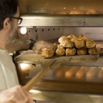 "Artisanat", car les restaurateurs entendent défendre leur savoir-faire artisanal et celui des producteurs
Derrière le label fait maison, toujours en attente de validation, c’est la mise en valeur de l’artisanat des métiers de bouche qui est en jeu.