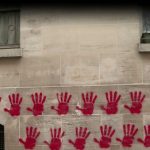 Dégradation du mémorial de la Shoah : la piste d’une tentative d’ingérence russe
L’enquête sur la dégradation du mémorial de la Shoah à Paris progresse. Il s’agirait d’une tentative de déstabilisation menée par Moscou.
