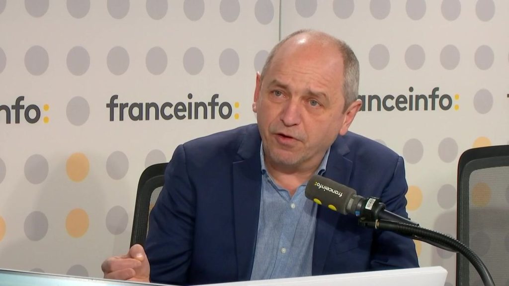 Réforme de l'assurance-chômage : "C'est une très mauvaise idée", réagit l'eurodéputé Pierre Larrouturou, à propos du durcissement des conditions d'accès aux droits
La tête de liste du collectif "Changer l'Europe" réagit aux annonces faites par le gouvernement, mercredi, à propos de l'assurance-chômage.