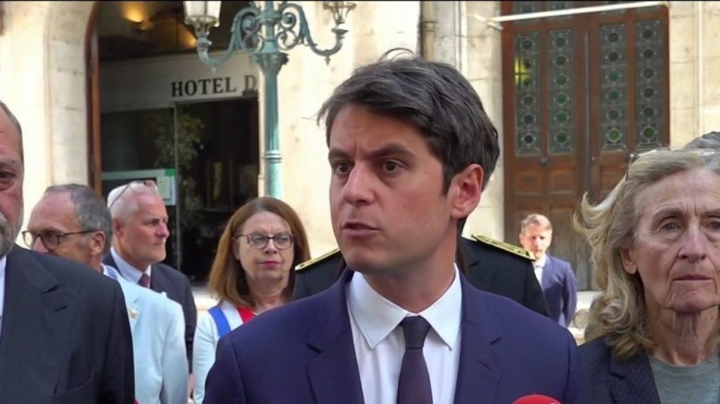 Délinquance des mineurs : vers un durcissement de la loi ?
En déplacement à Valence, dans la Drôme, vendredi 24 mai, le Premier ministre Gabriel Attal a énuméré les mesures du futur projet de loi du gouvernement concernant la délinquance des mineurs.