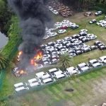 Émeutes en Nouvelle-Calédonie : une zone industrielle en ruines
La zone industrielle de Ducos, poumon économique de la Nouvelle-Calédonie, a été l’un des secteurs les plus touchés par les émeutes. Des dizaines d’entreprises ont été détruites, et des centaines d’emplois sont menacés.