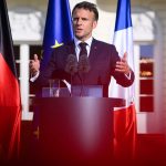 Nouvelle-Calédonie : la possibilité d'organiser un référendum est "une lecture de la Constitution, pas une intention", assure Emmanuel Macron
En visite éclair en Nouvelle-Calédonie jeudi, le président avait effleuré l'hypothèse d'un référendum.