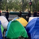 Une centaine de jeunes migrants évacués d'un campement près de la Seine à Paris mardi matin
L'association Utopia 56 dénonce un "nettoyage social" à quelques semaines des Jeux olympiques.