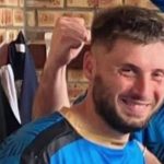 Pas-de-Calais : un jeune homme mort foudroyé sur un terrain de football
En plein entraînement de football, un homme âgé de 31 ans est décédé, jeudi 23 mai, frappé par la foudre, à Courrières (Pas-de-Calais). Au lendemain du drame, l'émotion est immense dans la ville et au sein du club.