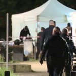 Fusillades à Sevran : trois morts en deux jours
La commune de Sevran, en Seine-Saint-Denis, a été le théâtre d'une fusillade mortelle, dimanche 5 mai, deux jours après une autre fusillade qui avait fait un mort.