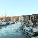 Paris 2024 : ménage de printemps à Marseille avant l'arrivée de la flamme olympique
La flamme olympique poursuit son périple en Méditerranée à Bord du Belem. Elle arrivera à Marseille (Bouches-du-Rhône) le 8 mai, où une grande opération de nettoyage est en cours.