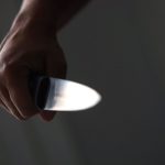 Homicides en France : tuer par arme blanche est le mode opératoire le plus courant
Ces homicides par arme blanche sont principalement commis dans un contexte d'altercation entre connaissances, explique une note confidentielle de la Direction nationale de la police judiciaire.