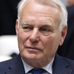 Nouvelle-Calédonie : Jean-Marc Ayrault appelle à "suspendre l'examen de la réforme du corps électoral avant que la situation ne se dégrade"
L'ancien Premier ministre a co-signé une tribune en ce sens dans "Le Monde" avec Manuel Valls et Édouard Philippe. Il craint un nouveau conflit entre les loyalistes et les indépendantistes.