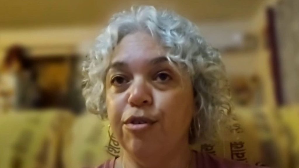 Émeutes en Nouvelle-Calédonie : "Je pense que tous les Calédoniens sont choqués", estime Larissa Thonon, déléguée syndicale
Une nouvelle nuit de violence s'amorce jeudi 16 mai, à Nouméa, en Nouvelle-Calédonie, trois jours après le début des émeutes. Pour en parler, Larissa Thonon, enseignante et déléguée syndicale au Mont-Dore, est invitée du 19/20 info.
