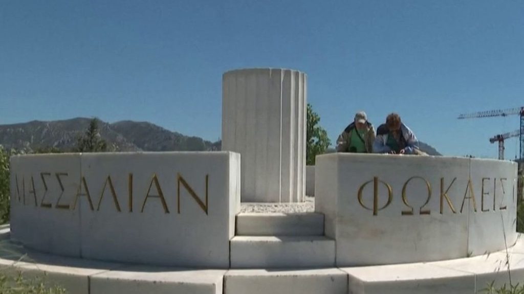 Jeux olympiques : entre Marseille et la Grèce, une histoire millénaire
Alors que la flamme olympique arrivera le 8 mai à Marseille (Bouches-du-Rhône), retour sur les origines de la deuxième ville de France, qui doit énormément à la Grèce, notamment son surnom de cité phocéenne.