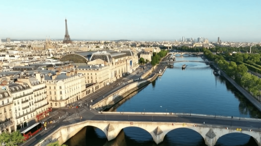Vidéo
Paris 2024 : quand les prix des hôtels flambent après réservation
À quelques semaines des Jeux olympiques, de plus en plus de touristes étrangers se tournent vers le centre européen des consommateurs pour alerter sur une pratique frauduleuse de certains hôtels.