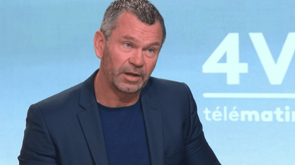 Grande distribution : "Les habitudes de consommation des Français changent", note le président du groupement Les Mousquetaires
Thierry Cotillard, président du groupement Les Mousquetaires, était l'invité des "4 Vérités" sur France 2, mardi 21 mai.