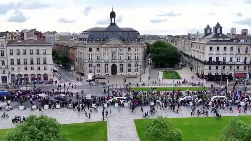 Bordeaux : un projet d'attaque déjoué
Un homme de 26 ans a été interpellé, mardi 21 mai, à Bordeaux (Gironde). Il planifiait une action violente.
