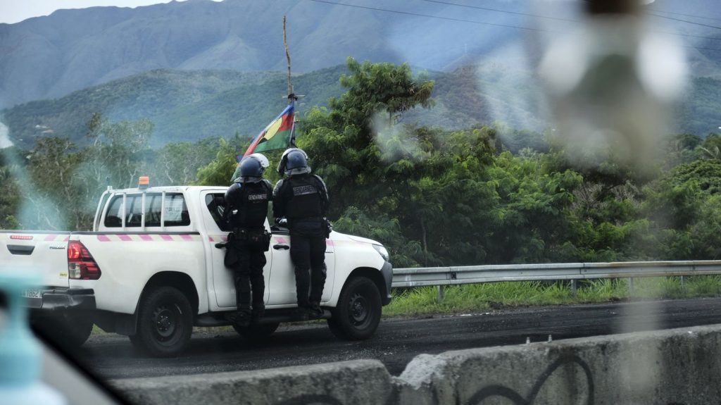 Nouvelle-Calédonie : l'interdiction de TikTok est "levée" dans l'archipel, annonce le Haut-Commissariat de la République
Le blocage de ce réseau social, mis en place le 15 mai, avait été permis par la présence d'un unique opérateur télécoms sur le territoire.