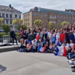 Eurovision 2024 : de nombreux fans français seront présents pour soutenir Slimane
La finale de l’Eurovision se déroulera samedi 11 mai en Suède. Les espoirs français reposent sur le chanteur Slimane, beaucoup de fans français ont fait le déplacement.