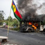 Crise en Nouvelle-Calédonie : "Ce qu'on voit c'est que la gendarmerie essaye de contrôler étroitement l'ouverture du feu", souligne le sociologue Sébastian Roché
Le sociologue compare la gestion des émeutes calédoniennes à celle qui avait entouré les émeutes après la mort de Nahel en 2023.