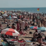 Pont de l'Ascension : de nombreux touristes sur les plages
Le pont de l'Ascension est l'occasion pour de nombreux vacanciers de prévoir un week-end prolongé sur les plages. C'est notamment le cas en Gironde, dans le bassin d'Arcachon, où un camping constate l'engouement.