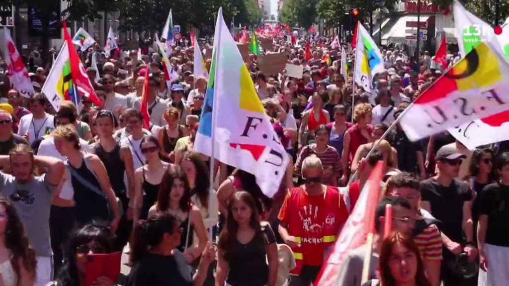 Manifestations contre l’extrême droite : à Nice, 3000 personnes se sont rassemblées dans le calme
Se rassembler contre le Rassemblement national : c’est le mot d’ordre samedi 15 juin en France pour plusieurs centaines de milliers de manifestants, à l’approche des législatives anticipées, comme à Nice, où le parti est arrivé en tête aux élections européennes.
