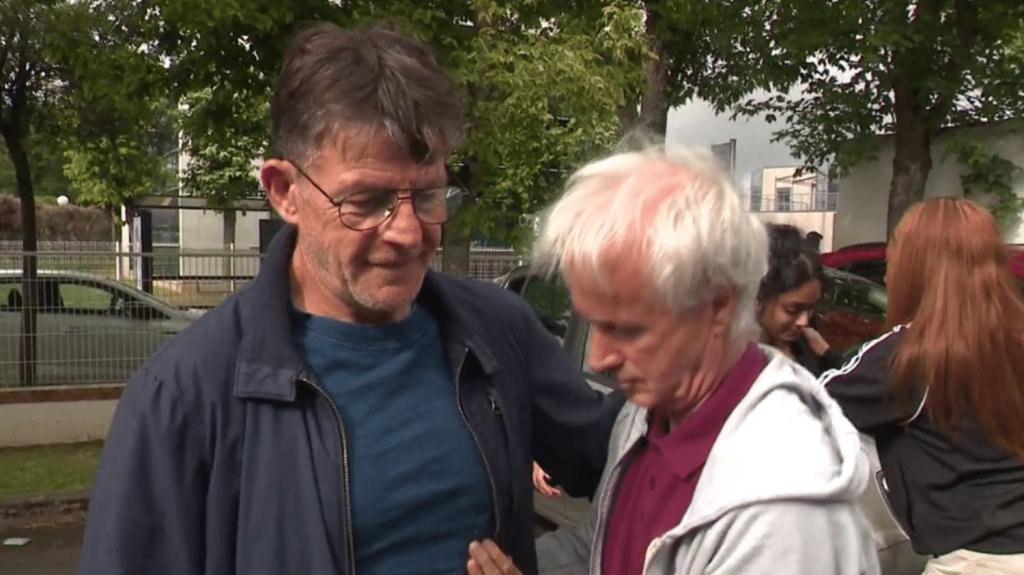 Paris 2024 : des retraités agents de sécurité faute de candidats
Les candidats pour être agents de sécurité pendant les Jeux olympiques de Paris manquent. Certains retraités ont donc fait le choix de se former. L'occasion pour eux de côtoyer de près les athlètes.