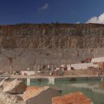 Économie : pourquoi le secteur de la pierre française est-il en crise ?
Les producteurs et les vendeurs de pierres sont de moins en moins nombreux dans l'Hexagone. Face à la chute des commandes, un professionnel sur trois a mis la clef sous la porte depuis 2010.