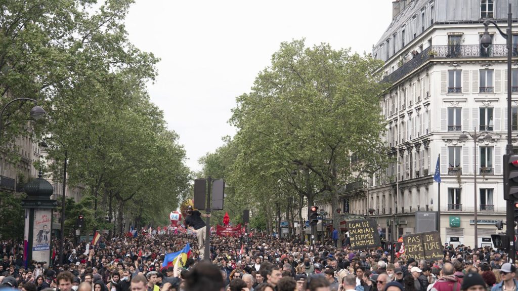 Les droits des travailleurs déclinent plus vite en Europe qu'ailleurs, selon la Confédération syndicale internationale
Au total, 73% des Etats européens ont par exemple "violé le droit de grève", alerte l'organisation qui fédère 340 syndicats dans le monde.