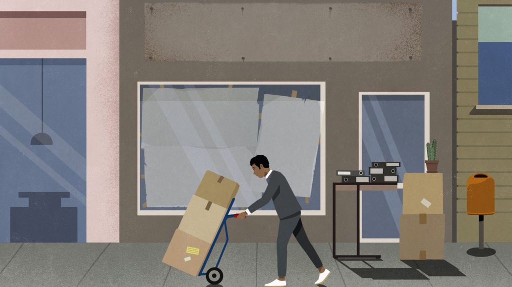 Économie : les défaillances d'entreprises ne cessent d'augmenter en 2024
Les défaillances avaient baissé grâce aux mesures décidées pendant le Covid, comme le rééchelonnement des crédits bancaires, le chômage partiel, les PGE qu'il faut maintenant rembourser. La fin de ces aides et le contexte économique difficile entraînent une augmentation du nombre de défaillances.