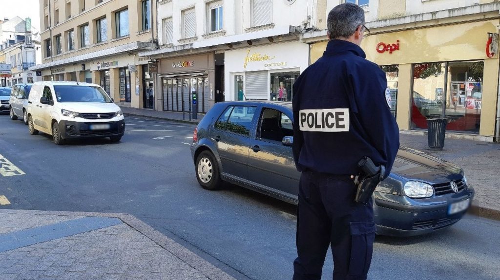 Châteauroux : un homme tué à l'arme blanche, le deuxième meurtre en une semaine
C'est le deuxième homme tué à Châteauroux en une semaine, le quatrième en un peu plus d'un mois.