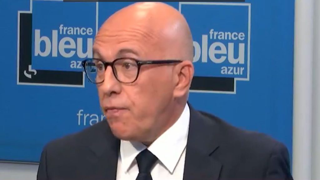 Législatives : "On n'est pas là pour rendre des comptes au Medef", cingle Éric Ciotti après son grand oral avec Jordan Bardella
C'est la première fois que le président contesté des Républicains (LR) et le président du Rassemblement national (RN) s'affichaient ensemble.