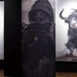 Dans le Doubs, une exposition met à l’honneur le monde sauvage du photographe animalier Vincent Munier
À Arc-et-Senans, la Saline royale expose 70 clichés grand format de Vincent Munier, récompensé en 2022 par le César du meilleur documentaire.