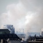 Paris : un incendie est en cours dans un immeuble près de l'hôtel de ville, cinq pompiers blessés et une personne portée disparue
Le feu s'est déclaré mardi dans la matinée dans un immeuble situé rue de la Verrerie, dans le 4e arrondissement de la capitale.