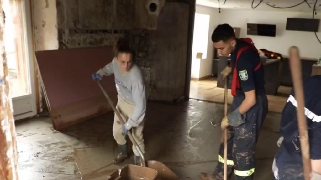 Intempéries : des coulées de boue dans le Doubs et la Haute-Saône
Dimanche 2 juin, des orages ont provoqué des coulées de boue et des inondations. L'eau est montée de 30 à 40 centimètres dans certaines maisons.