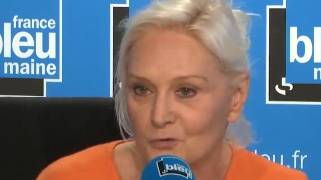 Législatives 2024 : "Les militants m'ont demandé de venir", assure Marie-Caroline Le Pen, parachutée pour le RN dans la Sarthe
"Je ne le vis pas comme un parachutage", affirme la sœur de Marine Le Pen.
