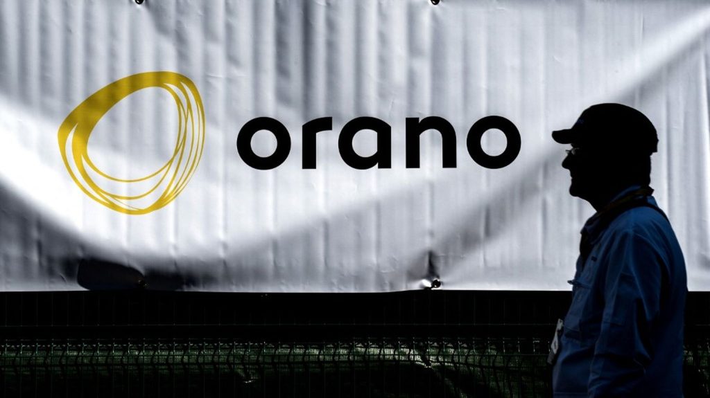 Nucléaire : le Niger retire au groupe français Orano le permis d'exploitation d'un grand gisement d'uranium
Le régime militaire de Niamey avait fixé un ultimatum à l'entreprise française pour lancer des travaux sur place, ce qu'elle affirme pourtant avoir entrepris.